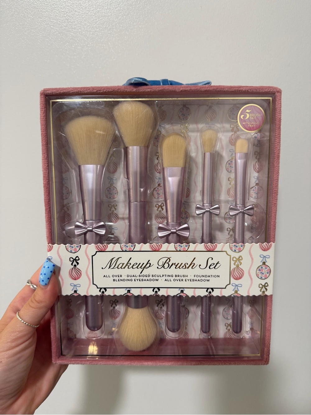 Brand New 5 Piece Makeup Brush Set with Velvet Tray